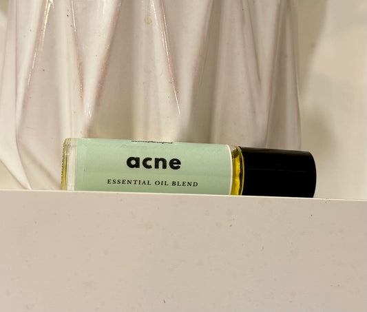 Clarifying Facial Oil Roller | Jojoba with Tea Tree, Palmarosa, Cedarwood & Helichrysum